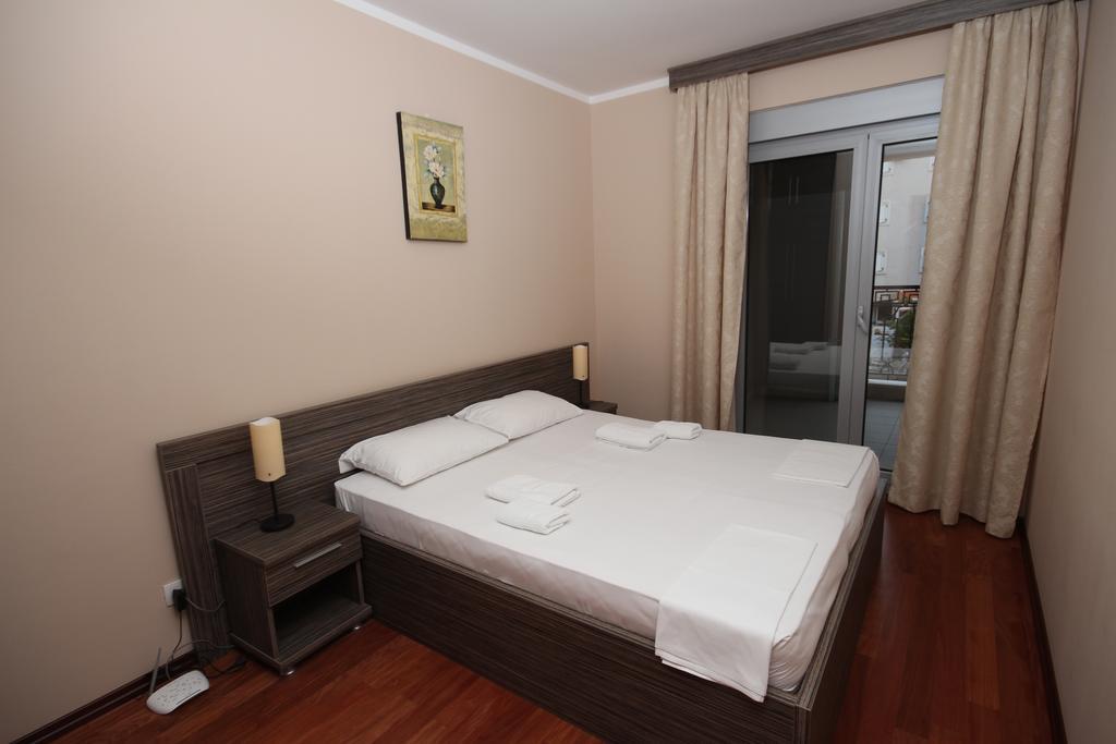Apartments Oaza 2 Petrovac Buitenkant foto
