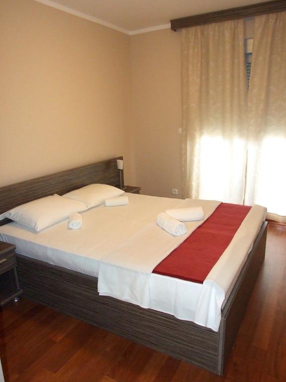 Apartments Oaza 2 Petrovac Buitenkant foto