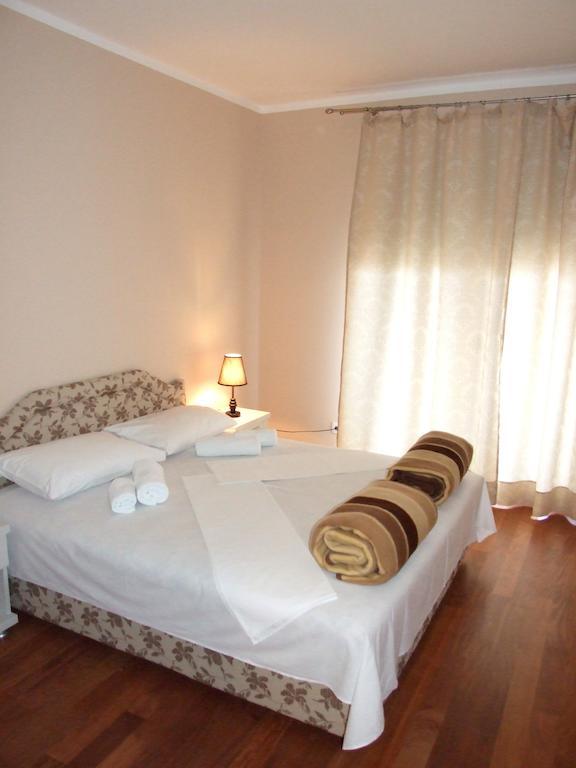 Apartments Oaza 2 Petrovac Kamer foto