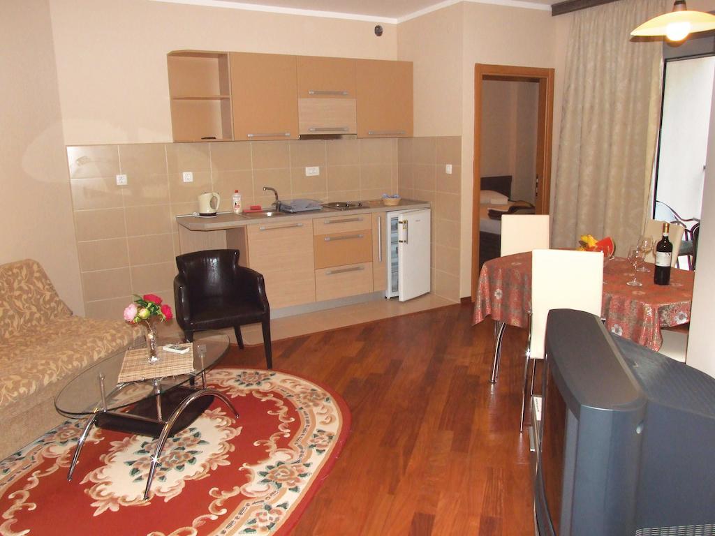 Apartments Oaza 2 Petrovac Kamer foto